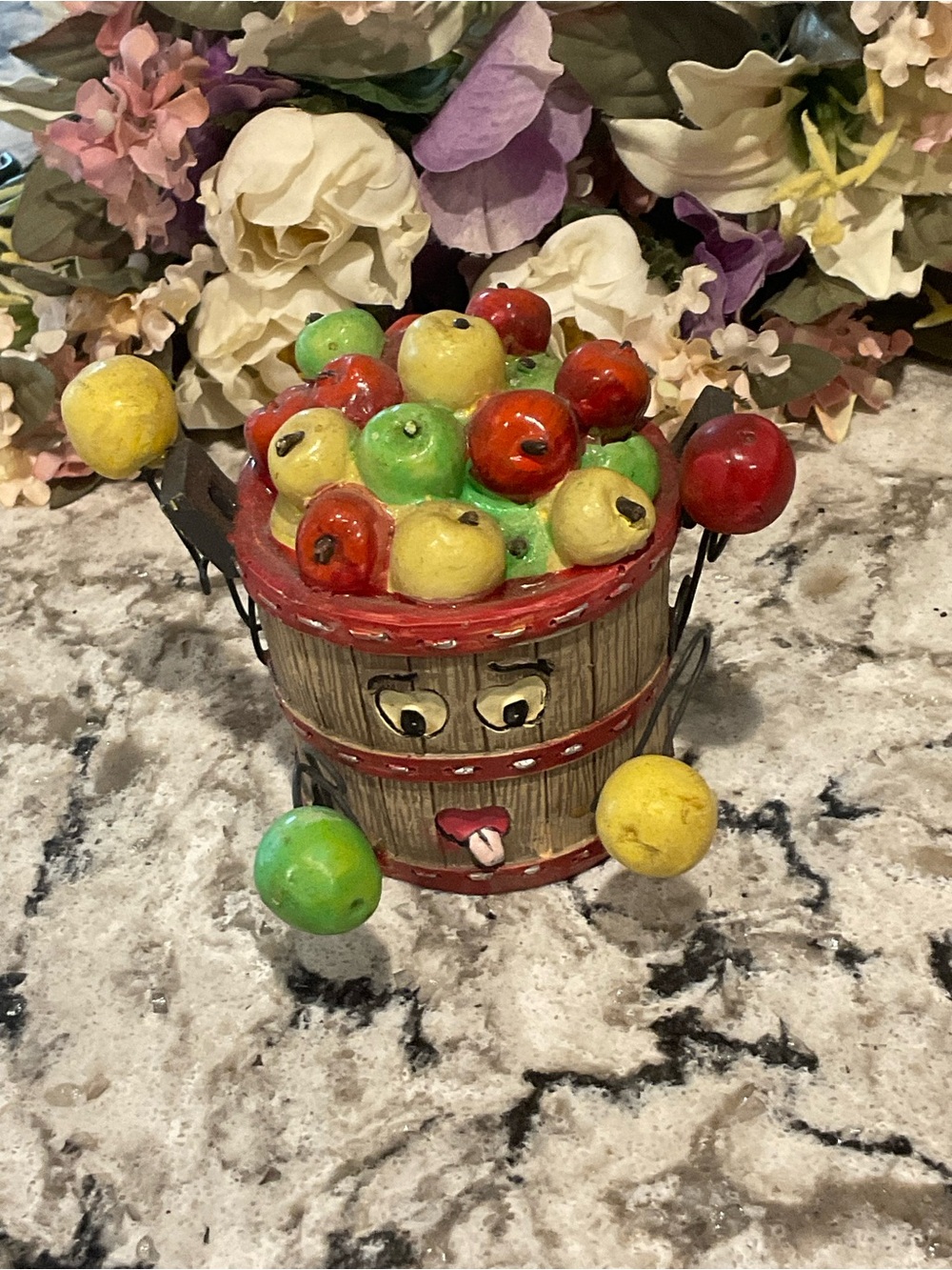 BP-WMG-2006-Cheerful Multicolor Apple Barrel Decorative Accent